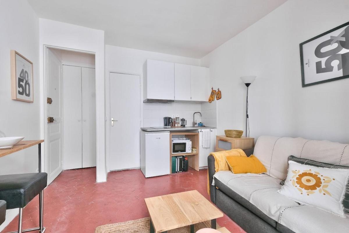Lovely Place De La Bastille Apartment Paris